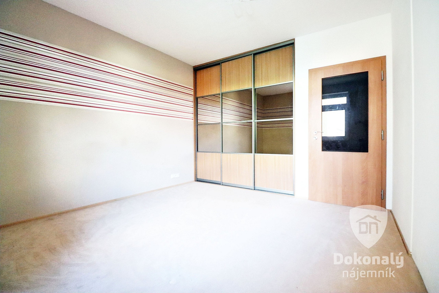 Pronájem bytu 2+kk 45 m² – fotografie 3