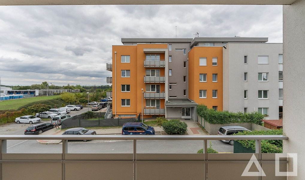 Prodej bytu 1+kk 35 m², Praha – náhled fotky 15