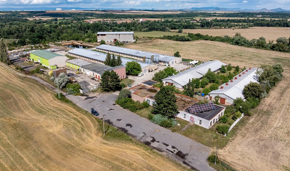 Prodej výrobních prostor 3 347 m², Žatec – náhled fotky 7