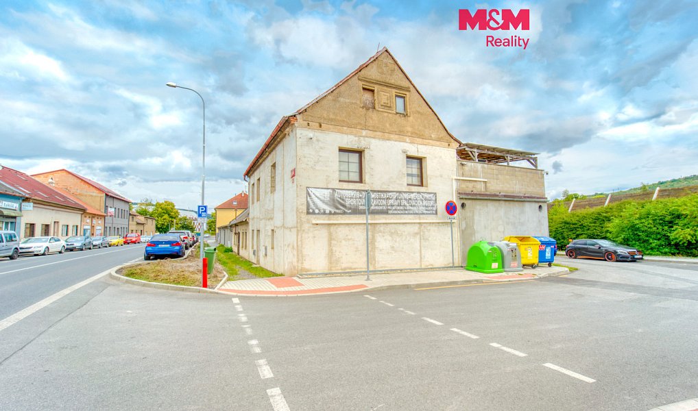 Prodej domu 189 m² s pozemkem 197 m², Králův Dvůr – fotka 1 z 26
