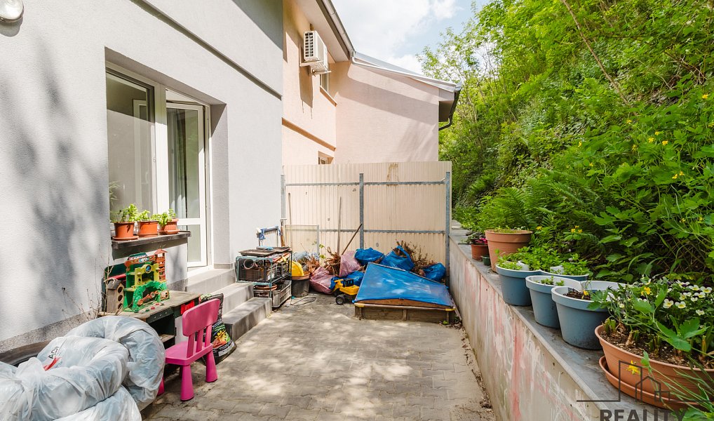 Prodej domu 100 m² s pozemkem 160 m², Oslavany – náhled fotky 22
