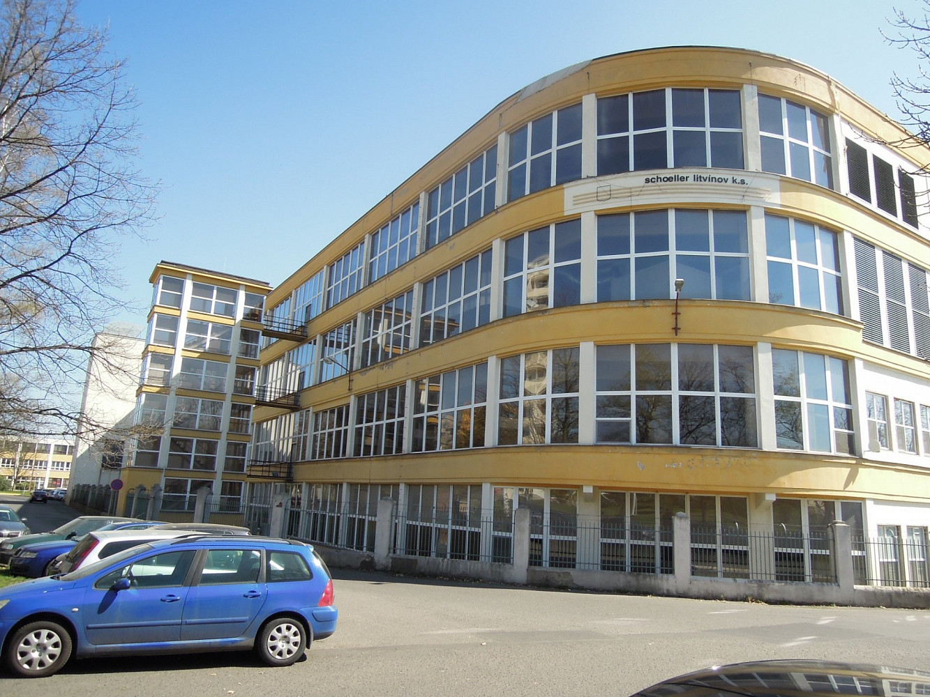 Pronájem skladovacích prostor 275 m²