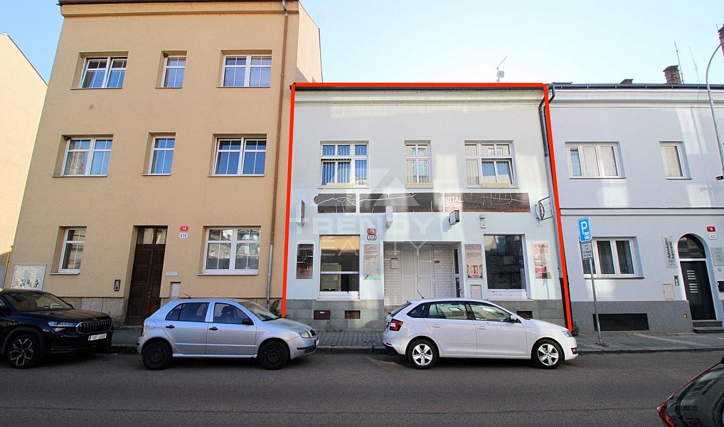 Prodej obchodních prostor 450 m², Plzeň – náhled fotky 2
