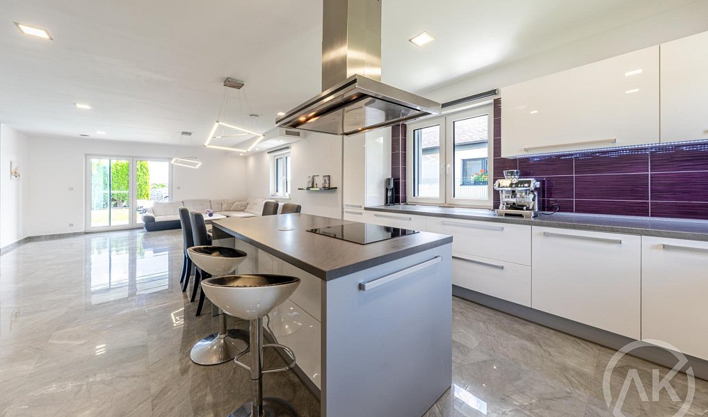 Prodej domu 163 m² s pozemkem 672 m², Markvartovice – náhled fotky 2