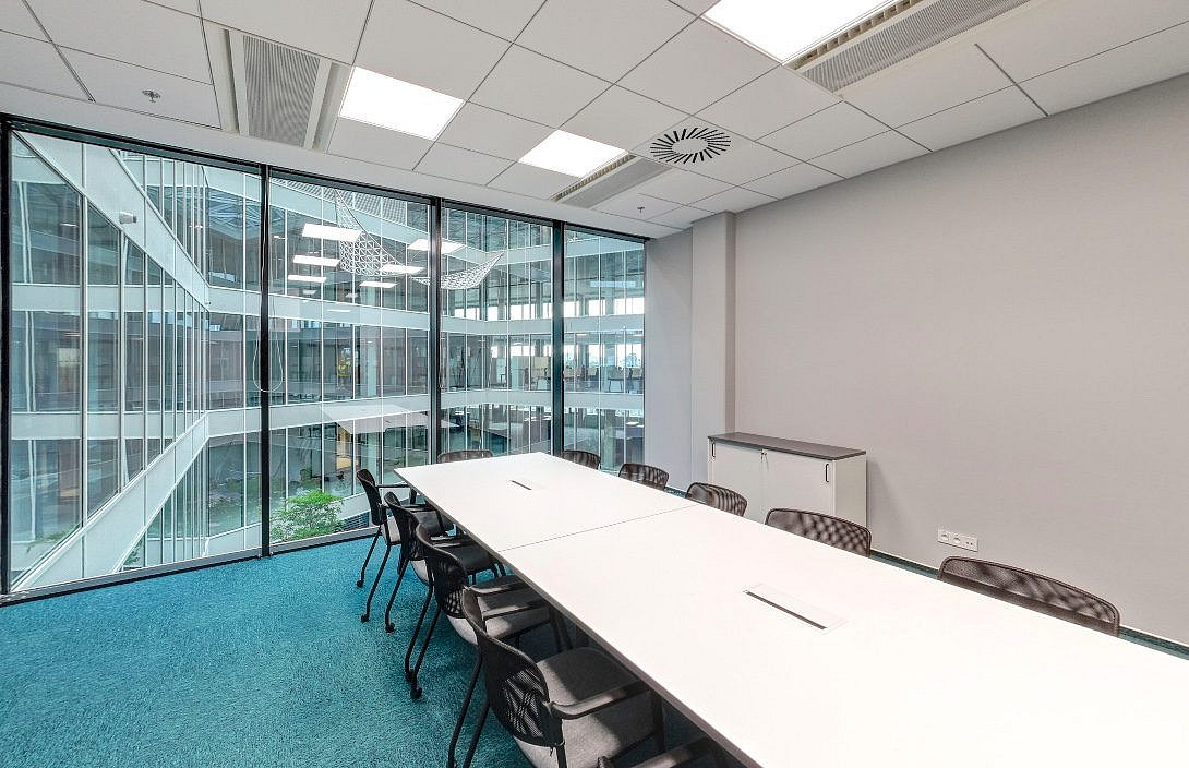 Pronájem kanceláře 702 m² – fotografie 4