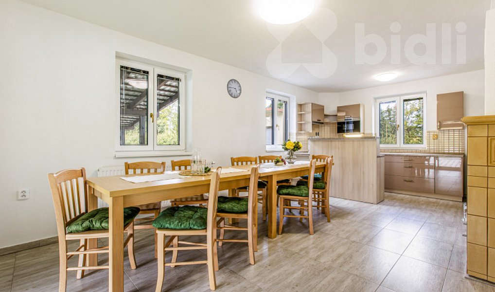 Prodej ubytovacího objektu 230 m², Horní Stropnice – náhled fotky 6