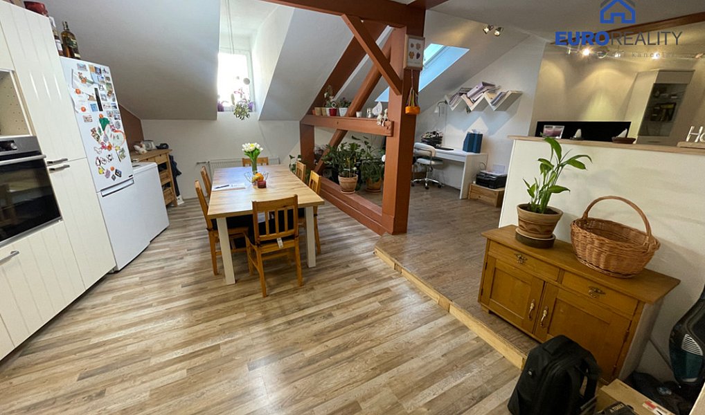 Prodej bytu 3+1 91 m², Mariánské Lázně – náhled fotky 3