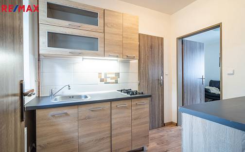 Prodej domu 127 m² s pozemkem 173 m², Kročehlavská, Kladno - Kročehlavy