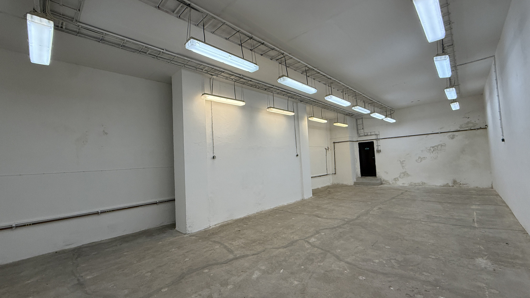 Pronájem skladovacích prostor 111 m² – fotografie 2