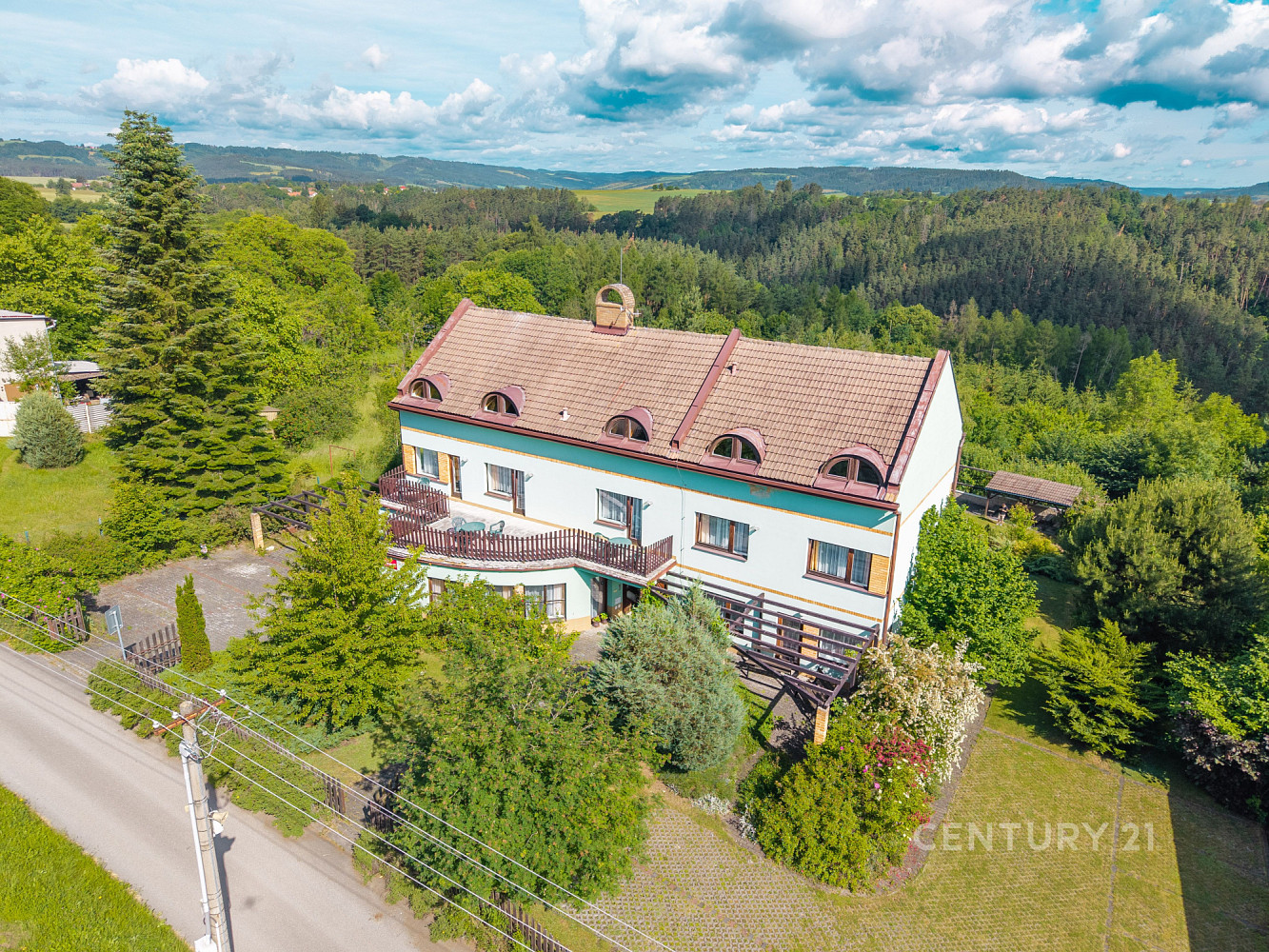 Prodej ubytovacího objektu 457 m² – fotografie 3