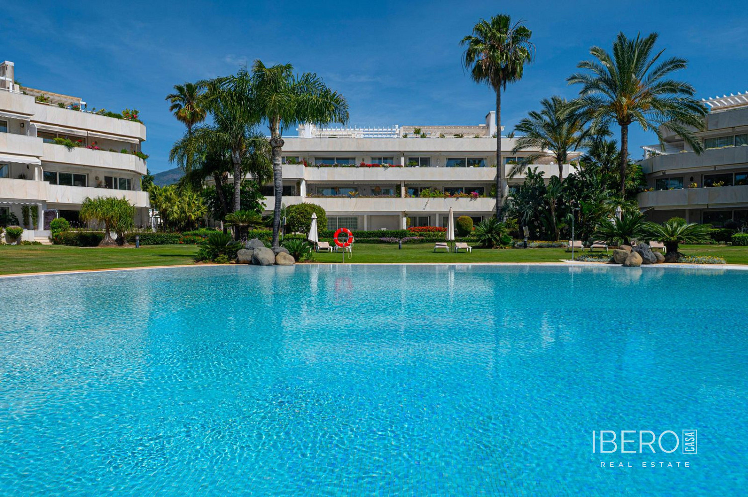 Piso 5+kk – Marbella, Nueva Andalucía - Vista 4