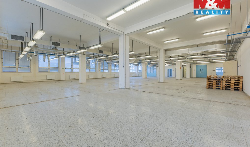 Pronájem skladovacích prostor 724 m², Jirkov – náhled fotky 2