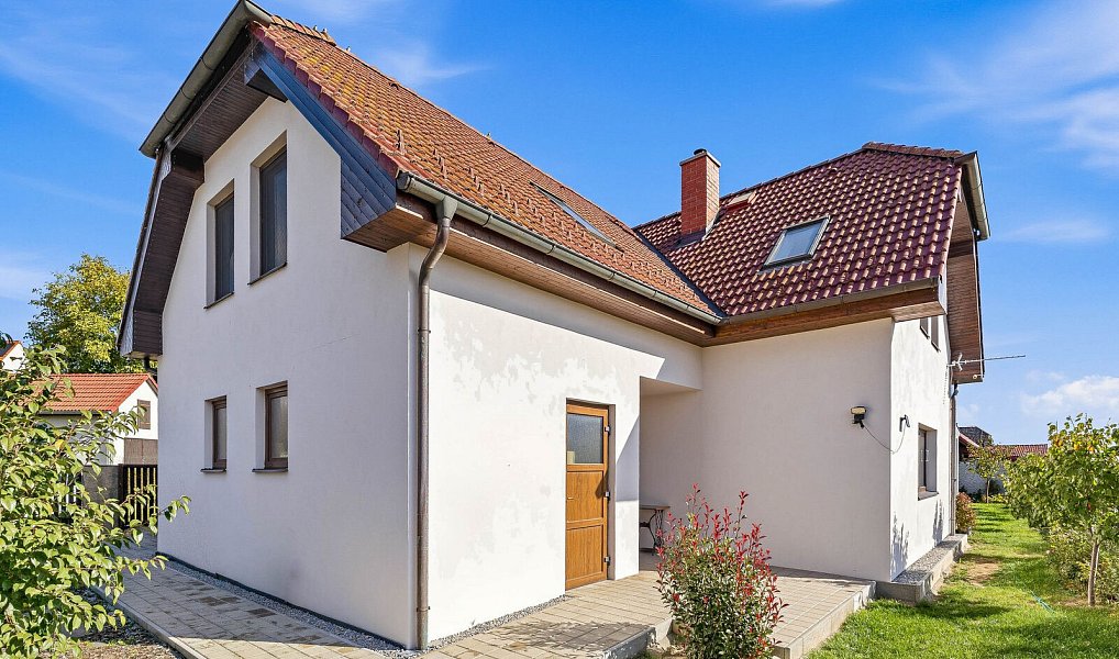 Prodej domu 212 m² s pozemkem 845 m², Záhoří – náhled fotky 3