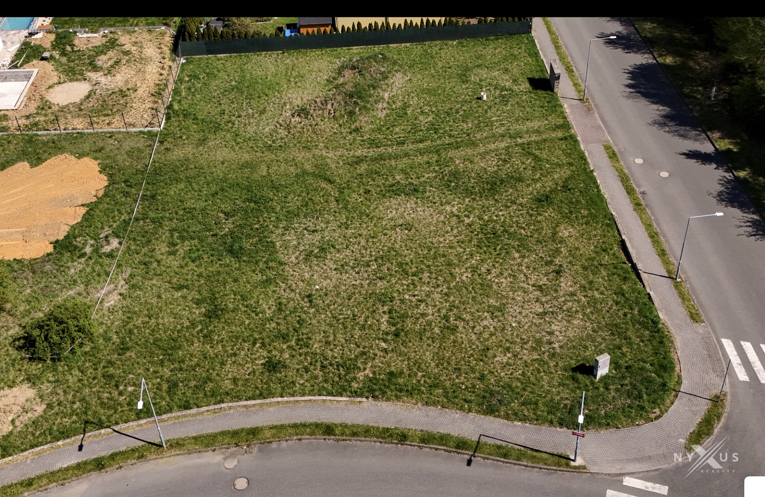 Prodej stavebního pozemku 1 329 m² – fotografie 4