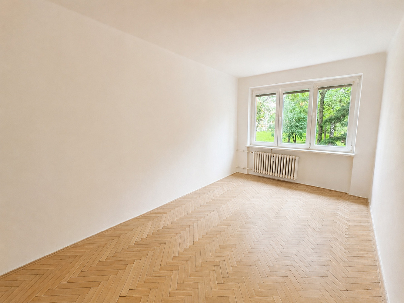 Prodej bytu 3+1 61 m² – pohled 3