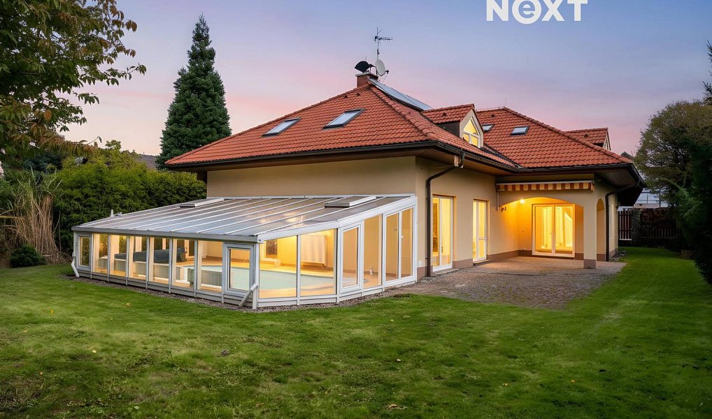 Prodej domu 337 m² s pozemkem 915 m², Praha – náhled fotky 30