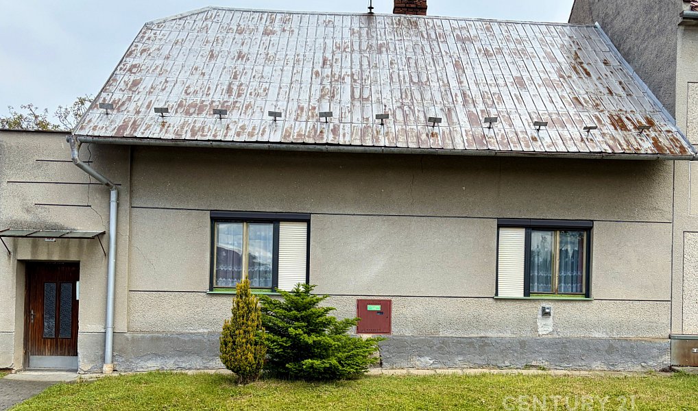 Prodej domu 74 m² s pozemkem 1 070 m², Nezamyslice – fotka 1 z 15