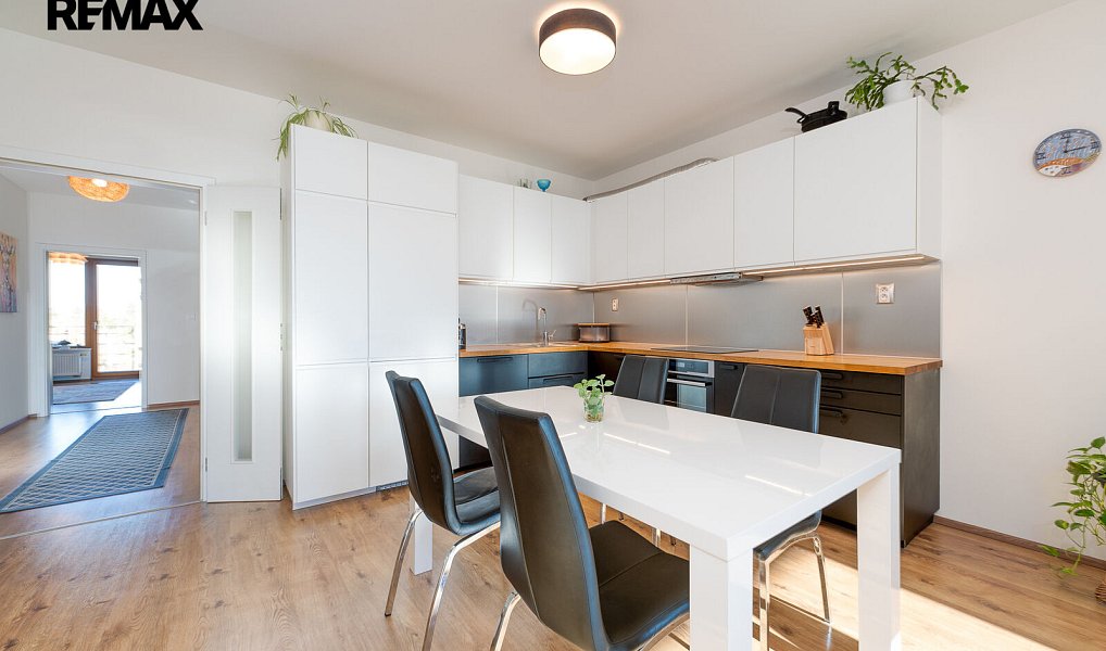 Prodej bytu 3+kk 90 m², Praha – náhled fotky 8