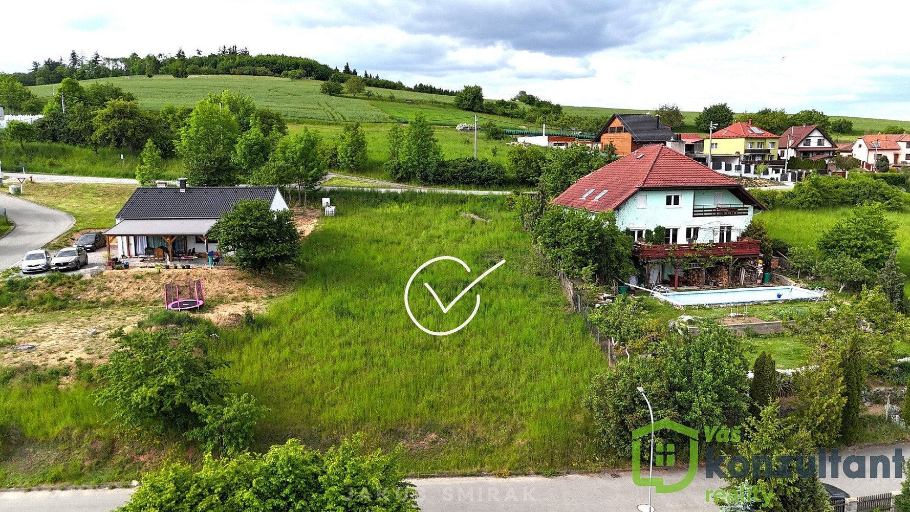 Prodej stavebního pozemku 1 024 m² – fotografie 5