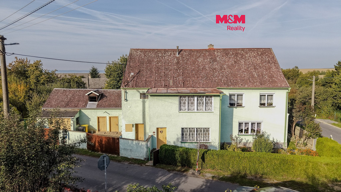 Prodej domu 160 m² s pozemkem 1 212 m²