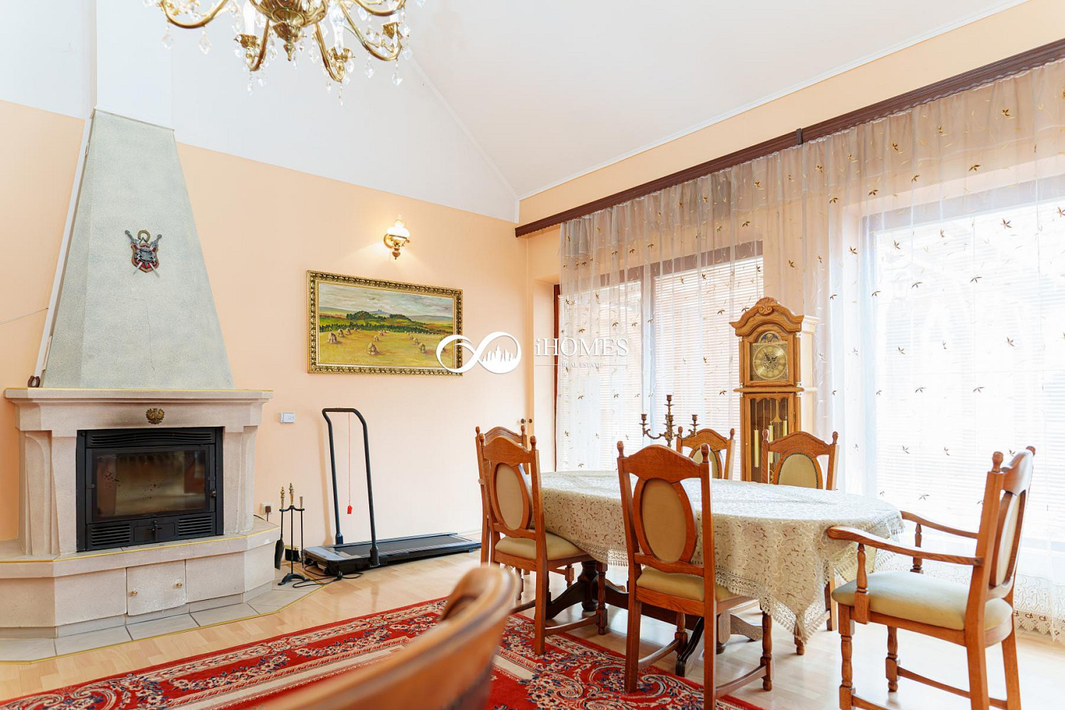 Prodej domu 227 m² s pozemkem 263 m²
