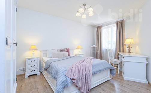 Pronájem bytu 2+kk 54 m², Na Plzeňce, Praha 5 - Smíchov