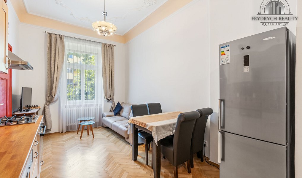Pronájem bytu 1+1 45 m², Praha – náhled fotky 2