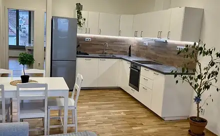 Pronájem bytu 4+kk 89 m²
