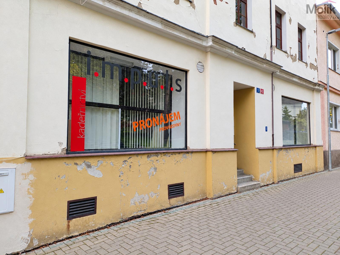 Pronájem obchodních prostor 39 m² – fotografie 2