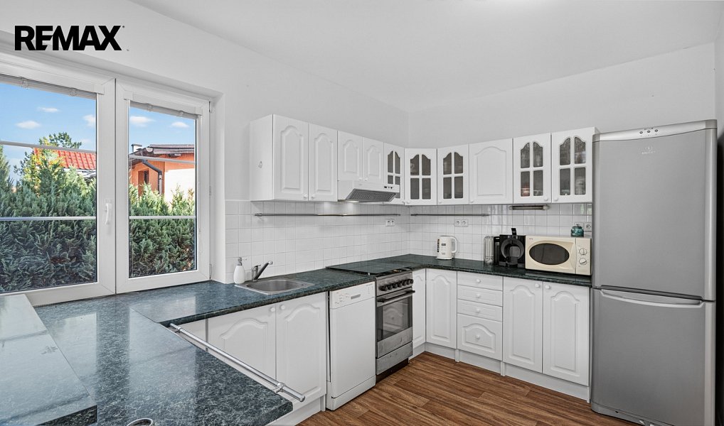 Prodej domu 260 m² s pozemkem 694 m², Nižbor – náhled fotky 3