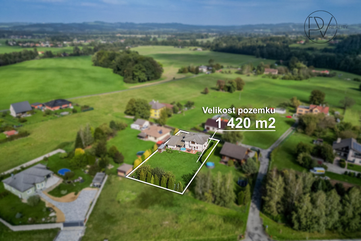 Prodej domu 134 m² s pozemkem 1 420 m² – pohled 2