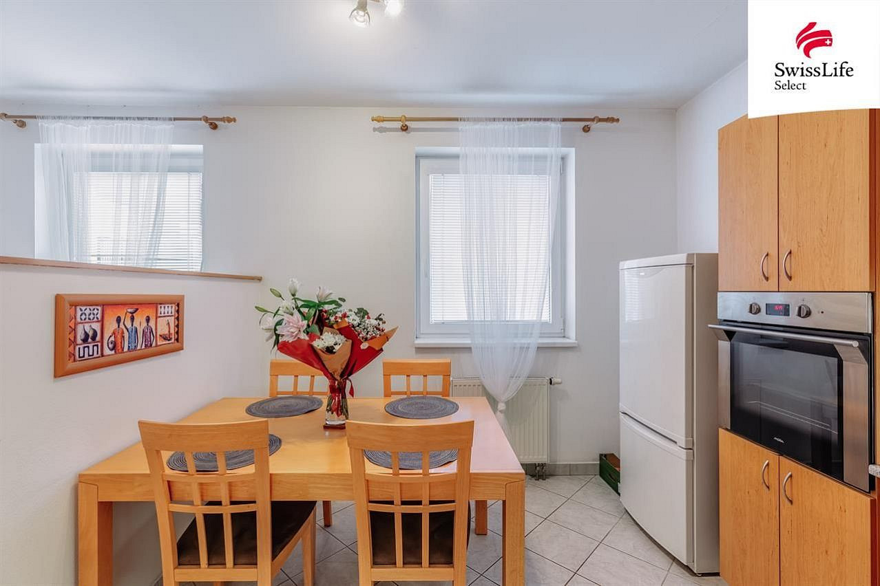 Pronájem bytu 3+kk 81 m² – fotografie 3