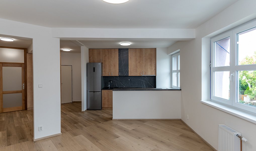 Pronájem bytu 2+kk 60 m², Praha – náhled fotky 2