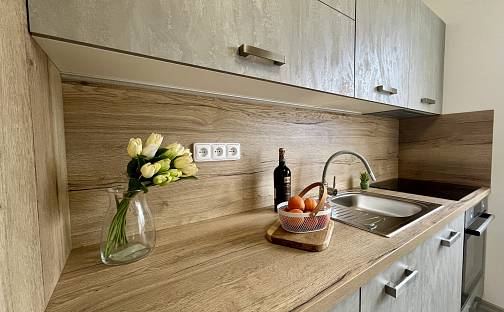 Prodej bytu 2+1 48 m², 1. máje, Uhlířské Janovice, okres Kutná Hora