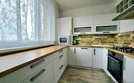 Pronájem bytu 3+1 70 m², Pod Soudním vrchem, Znojmo