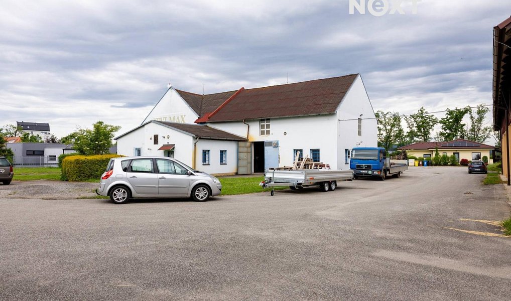Pronájem výrobních prostor 400 m², Boršov nad Vltavou – náhled fotky 2