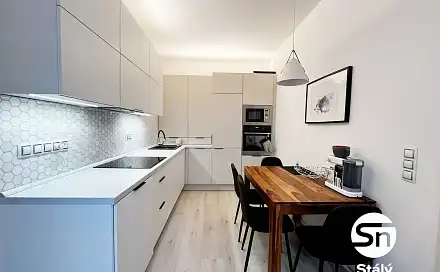 Pronájem bytu 1+1 32 m²