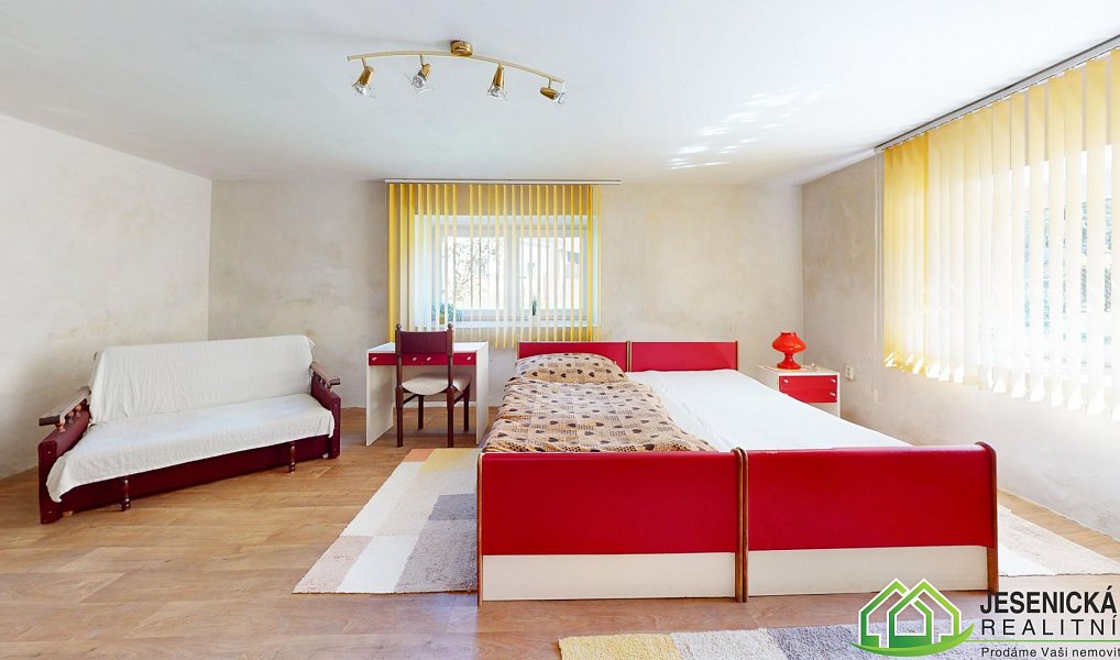 Prodej domu 240 m² s pozemkem 698 m², Kobylá nad Vidnavkou – náhled fotky 18