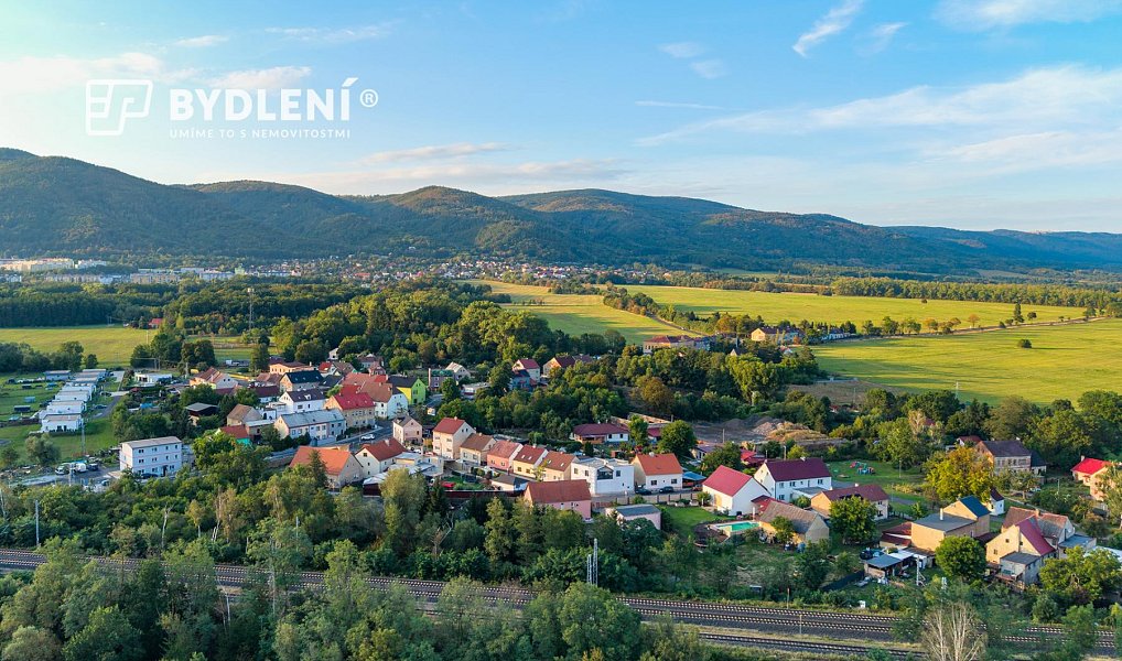 Prodej domu 297 m² s pozemkem 387 m², Krupka – náhled fotky 2