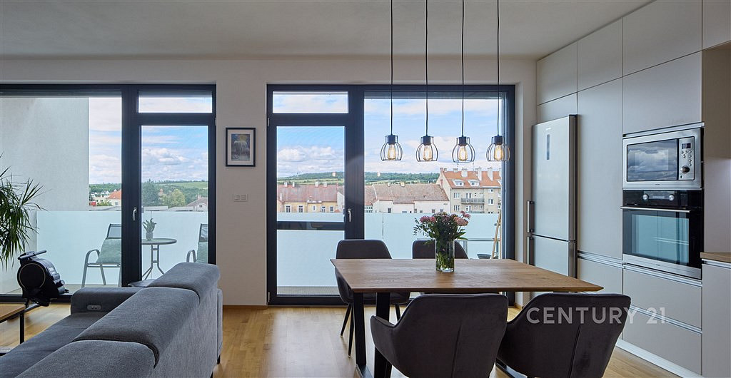 Prodej bytu 3+kk 91 m² — photo 2