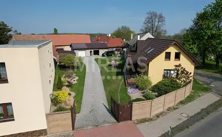 Pronájem domu 150 m² s pozemkem 650 m², Straky, okres Nymburk