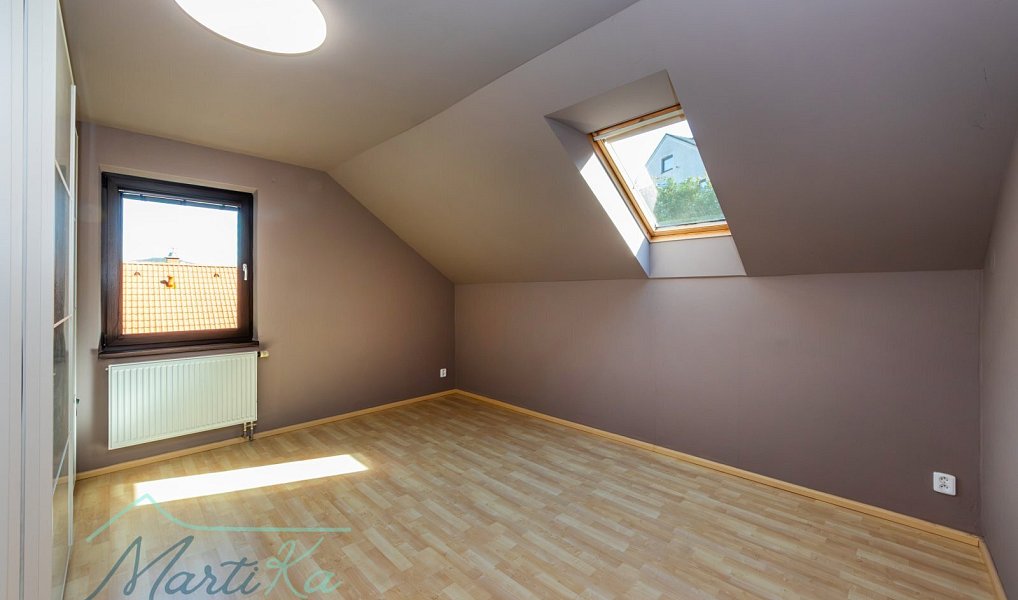 Prodej domu 216 m² s pozemkem 896 m², Nový Knín – náhled fotky 9