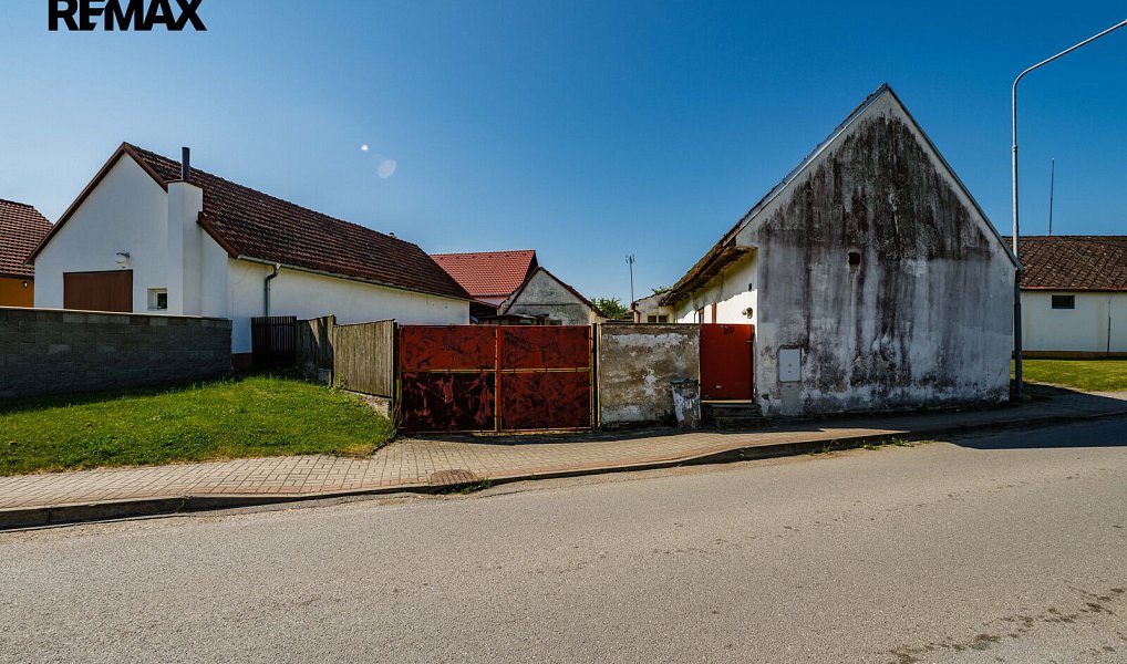 Prodej domu 76 m² s pozemkem 1 355 m², Košice – náhled fotky 27
