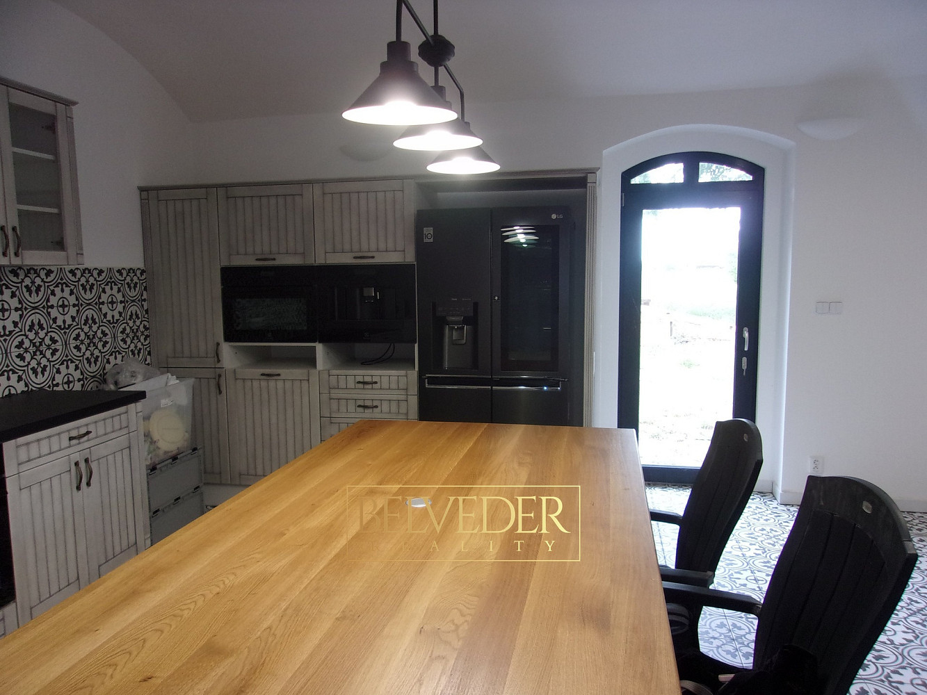Pronájem bytu 2+1 81 m² – fotografie 2