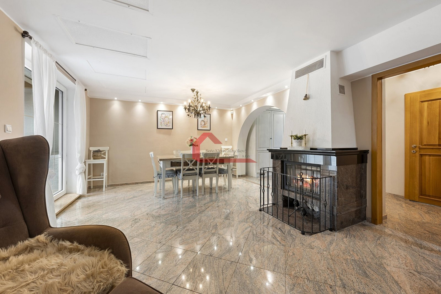 Prodej domu 149 m² s pozemkem 875 m² – fotografie 2