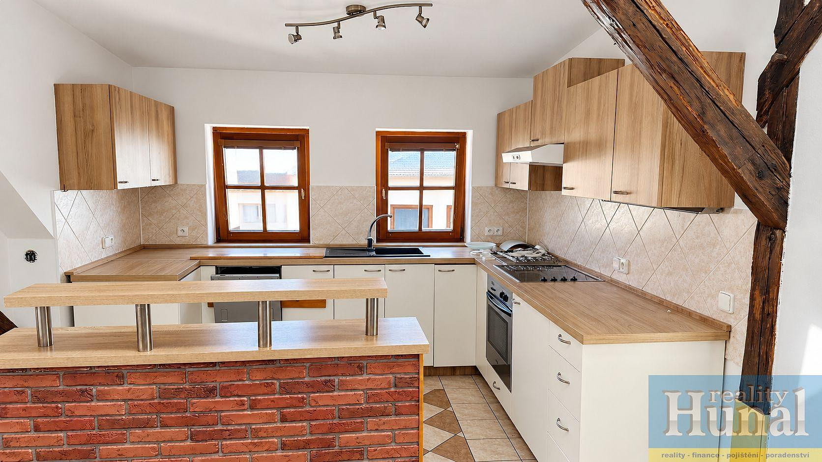 Pronájem bytu 2+kk 92 m²