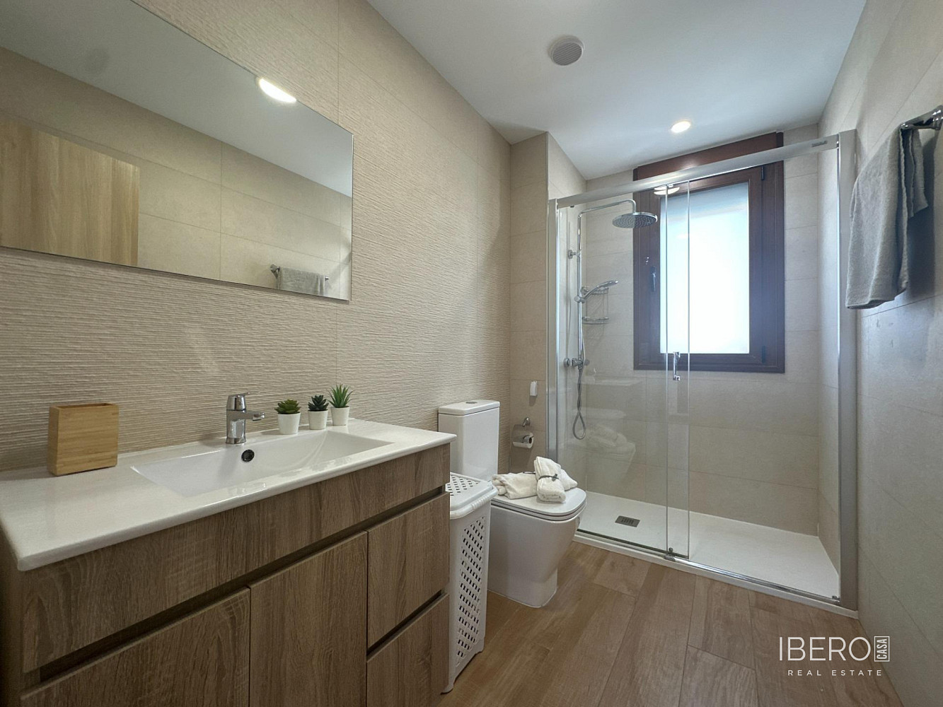 Prodej domu 328 m² s pozemkem 379 m² — photo 3