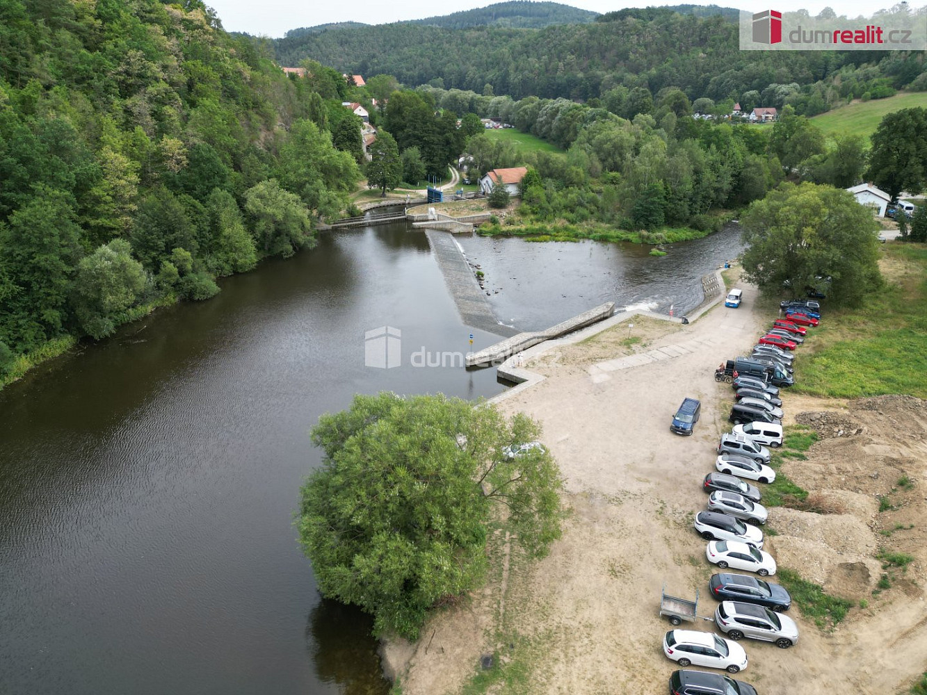 Prodej pozemku 1 054 m² – fotografie 5