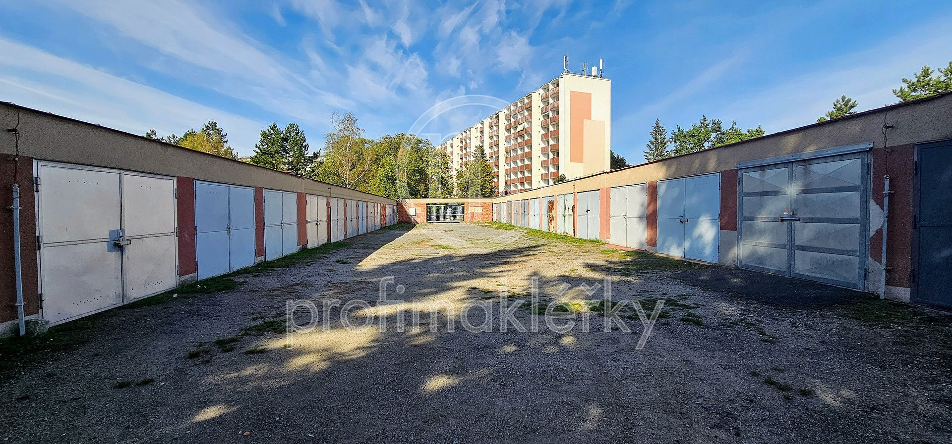 Prodej garáže s elektřinou, 17m2, Ježkova, Brno-Lesná – fotografie 4