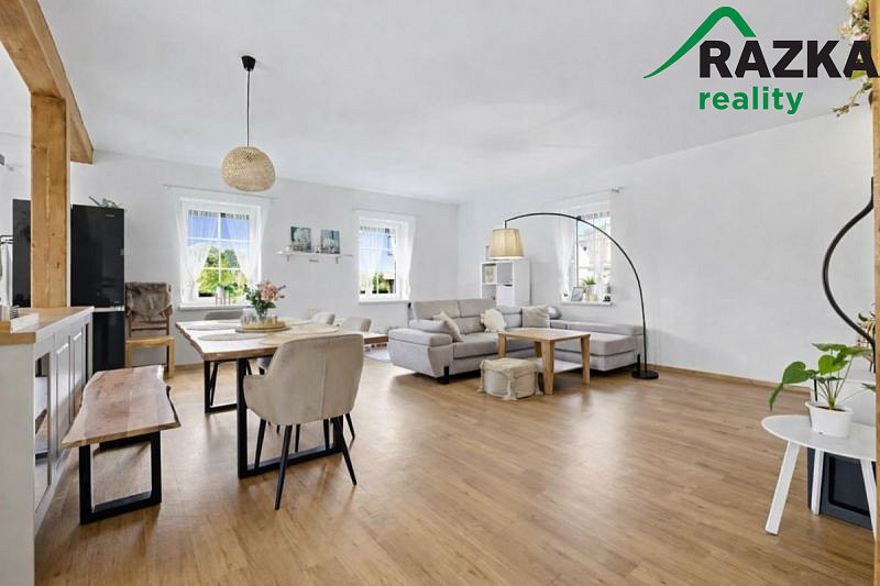 Prodej domu 158 m² s pozemkem 1 360 m²